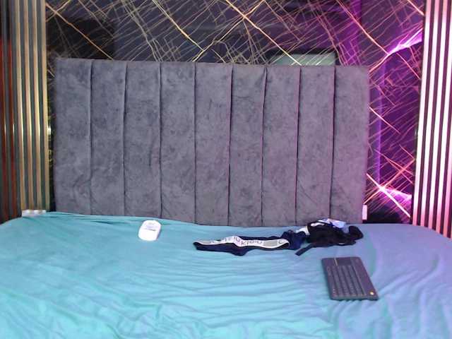 genesis-girl-mature live cam on UnifiedCams