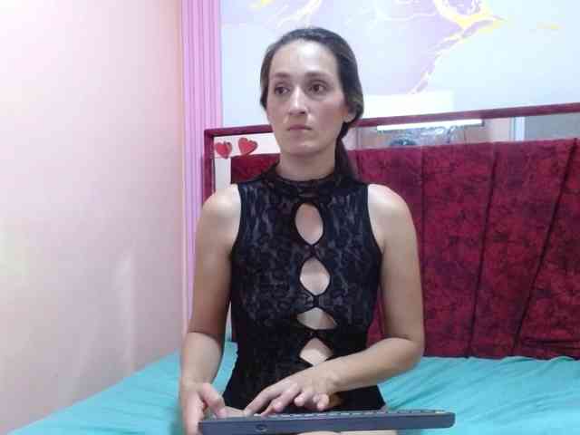 genesis-girl-mature webcam