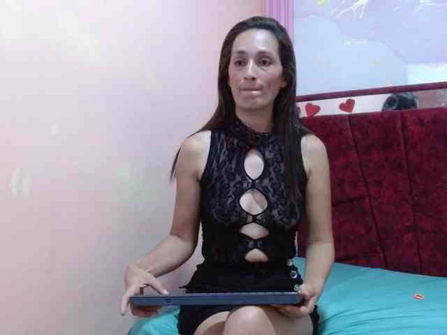 genesis-girl-mature webcam