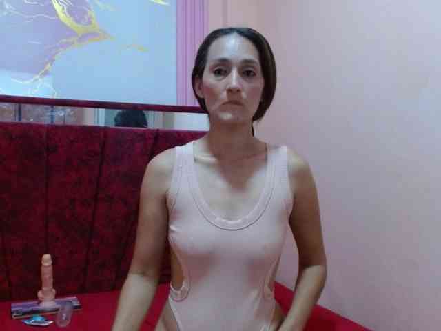 genesis-girl-mature