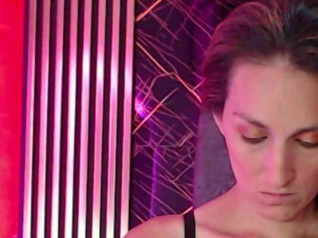 genesis-girl-mature webcam