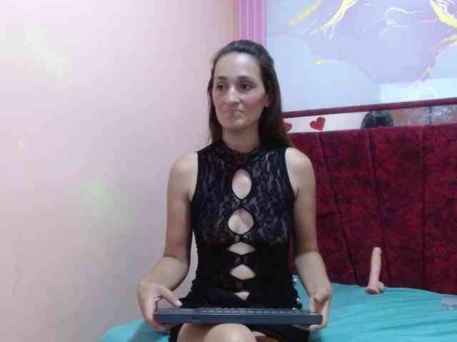 genesis-girl-mature webcam