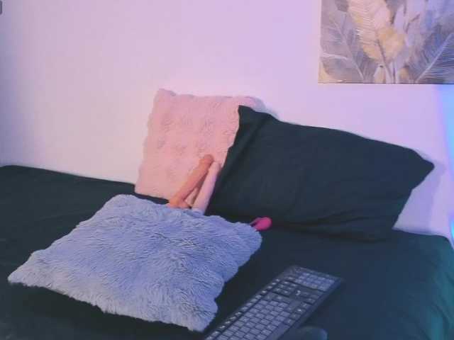 Luxe-eva- live cam on BongaCams