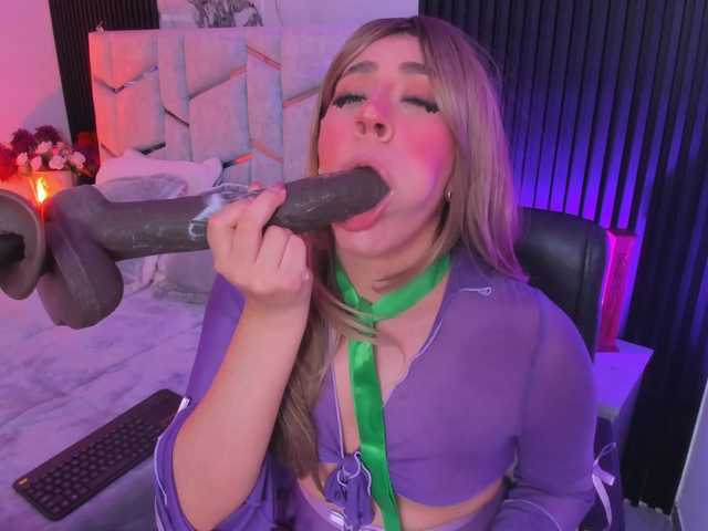 Ariablakee live cam on BongaCams