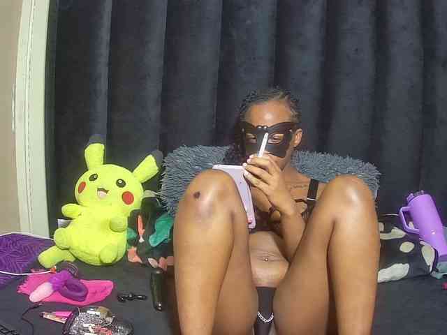 Trixiey8 webcam