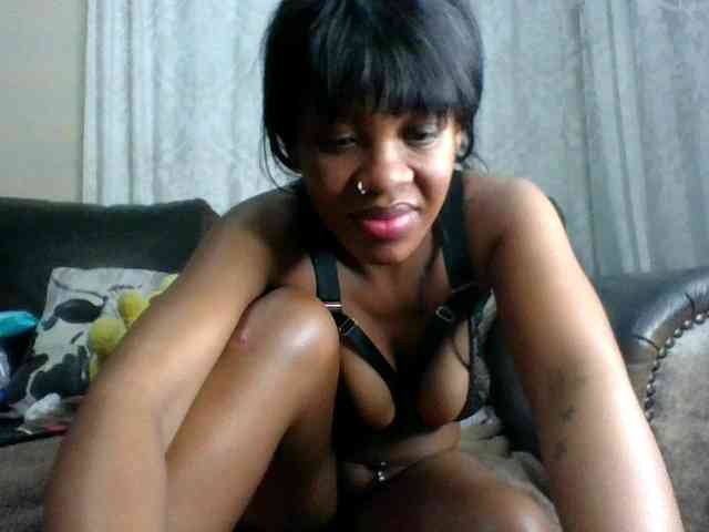 Trixiey8 webcam