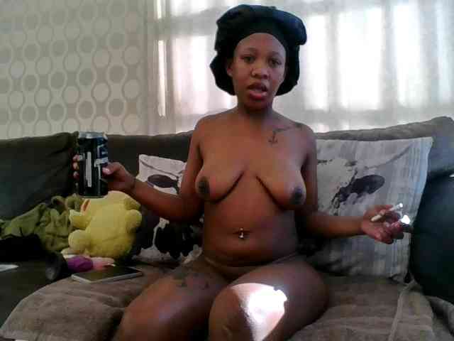 Trixiey8 webcam