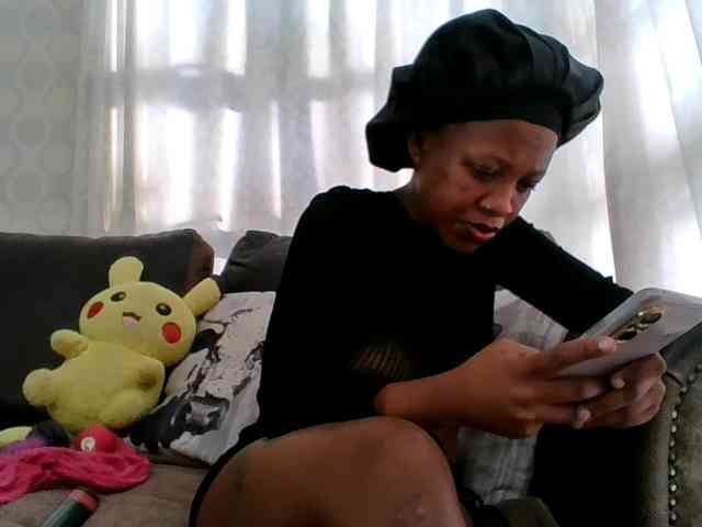 Trixiey8 webcam