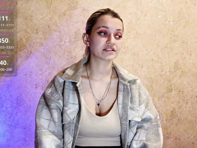 DetraRediger's BongaCams show and profile