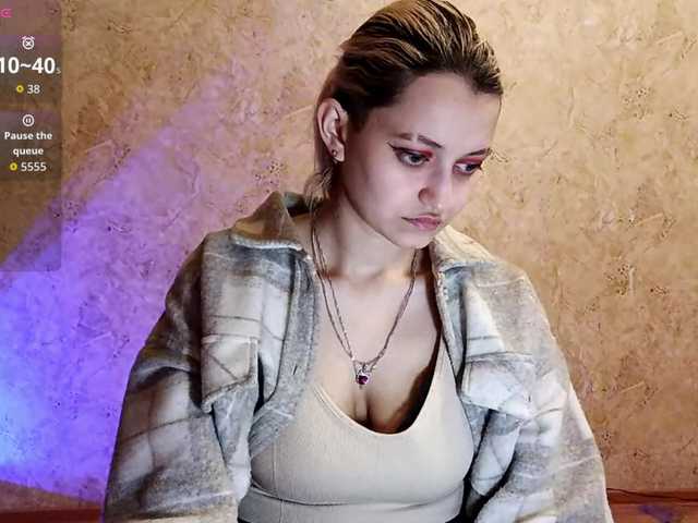 DetraRediger's BongaCams show and profile