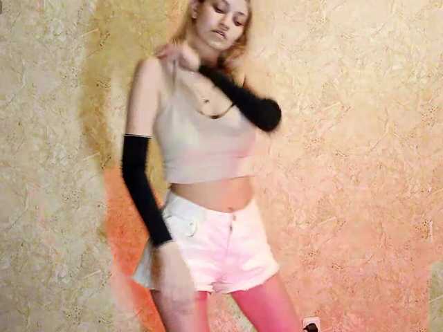 DetraRediger's BongaCams show and profile