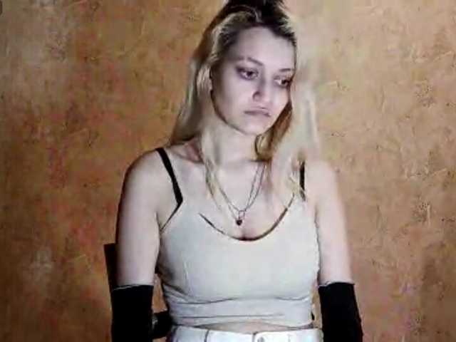 DetraRediger's BongaCams show and profile