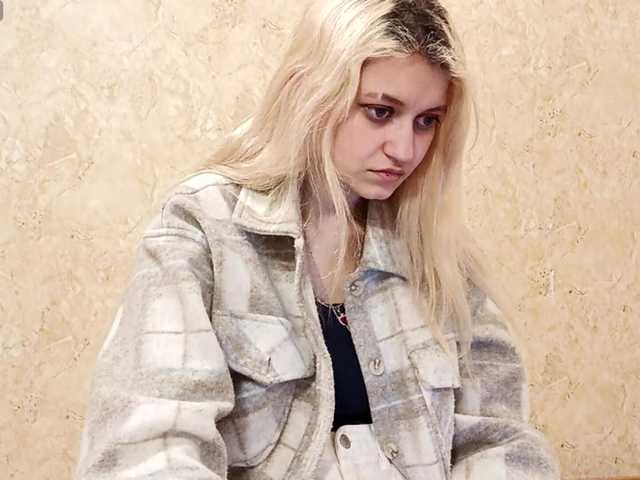 DetraRediger's BongaCams show and profile