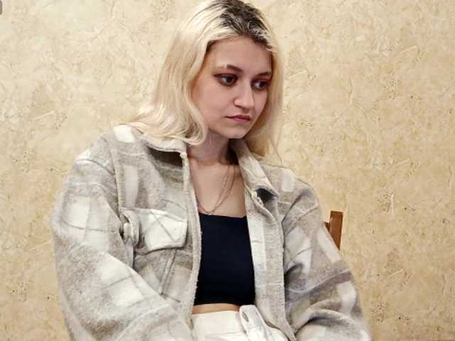 DetraRediger's BongaCams show and profile