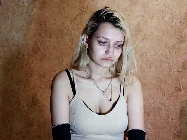 DetraRediger's BongaCams show and profile