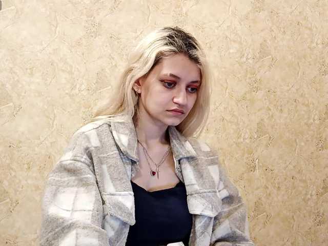 DetraRediger's BongaCams show and profile