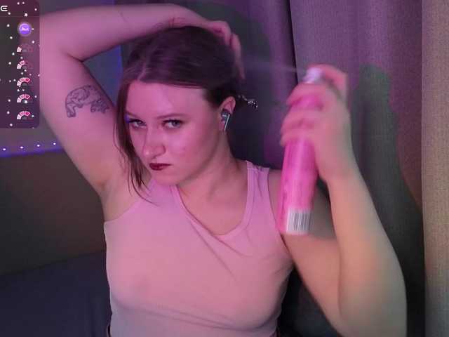 henta1sonya live cam on BongaCams