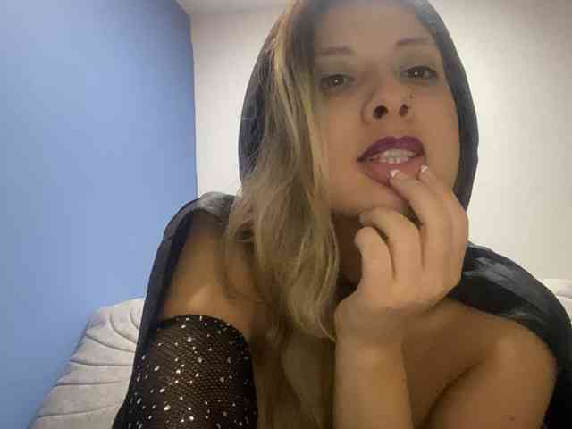ZuriFoxxx webcam