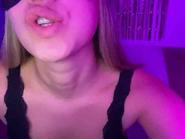 ZuriFoxxx webcam