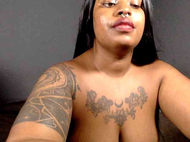 Krayola Live Webcam on BongaCams