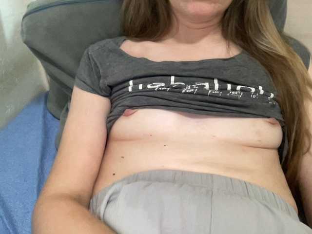 AlisaKitcat live cam on BongaCams