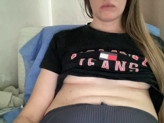 AlisaKitcat live cam on BongaCams