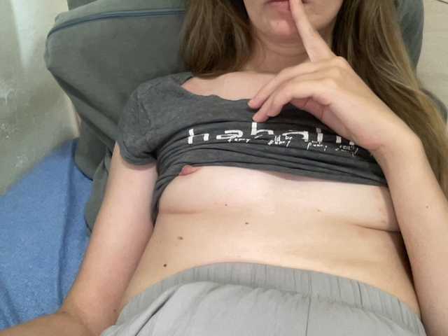 AlisaKitcat live cam on BongaCams