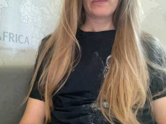 AlisaKitcat live cam on BongaCams