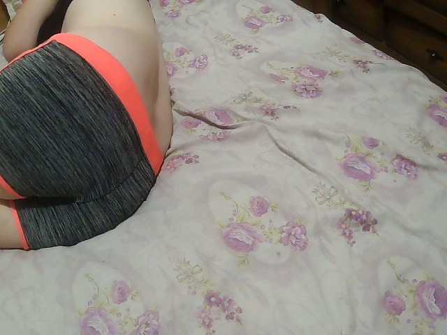 petrova1985 Live Cam on BongaCams