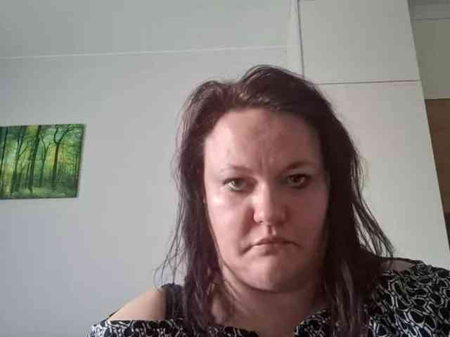 OpheliaSweet webcam