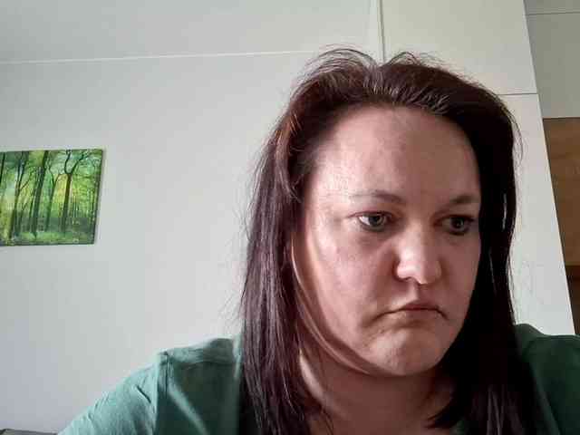 OpheliaSweet webcam