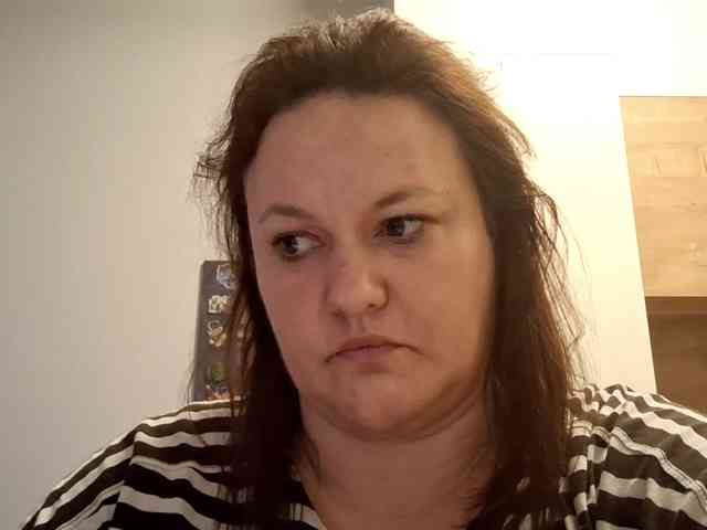 OpheliaSweet webcam