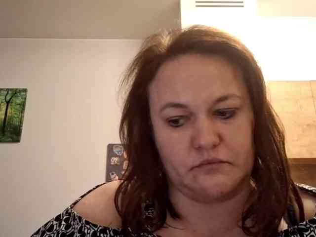 OpheliaSweet webcam