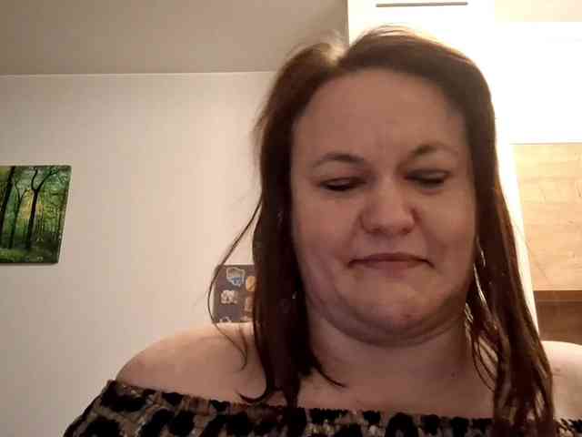 OpheliaSweet webcam