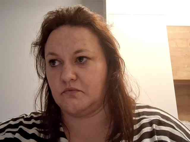 OpheliaSweet webcam