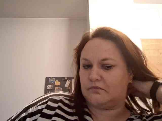 OpheliaSweet webcam