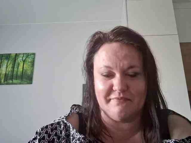 OpheliaSweet webcam