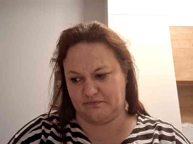 OpheliaSweet webcam