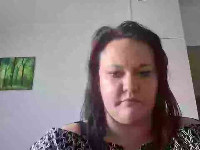 OpheliaSweet webcam