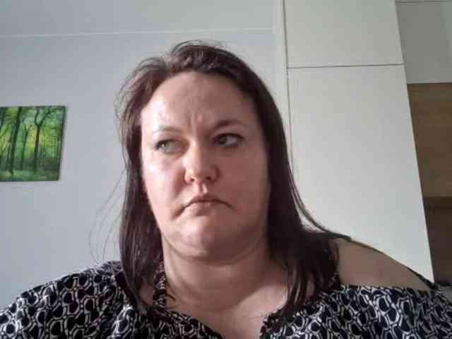 OpheliaSweet webcam