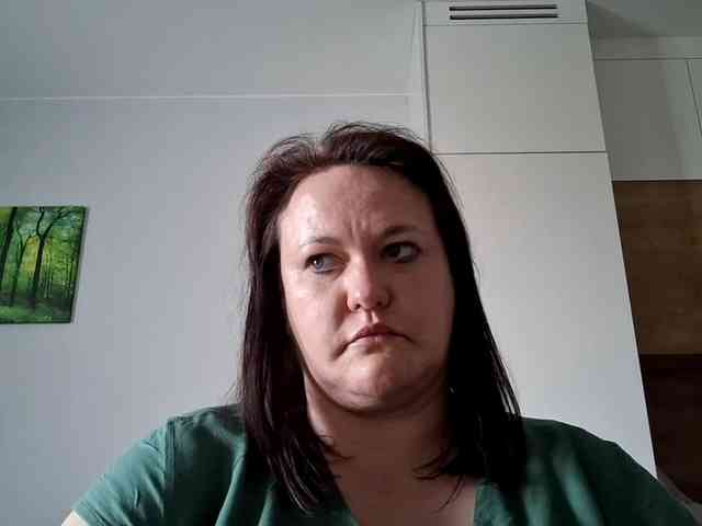 OpheliaSweet webcam