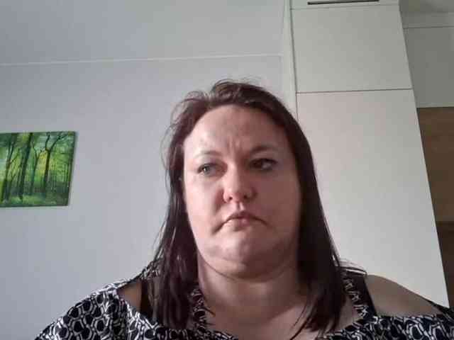 OpheliaSweet webcam