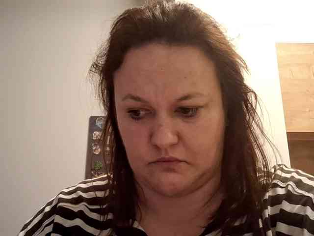 OpheliaSweet webcam