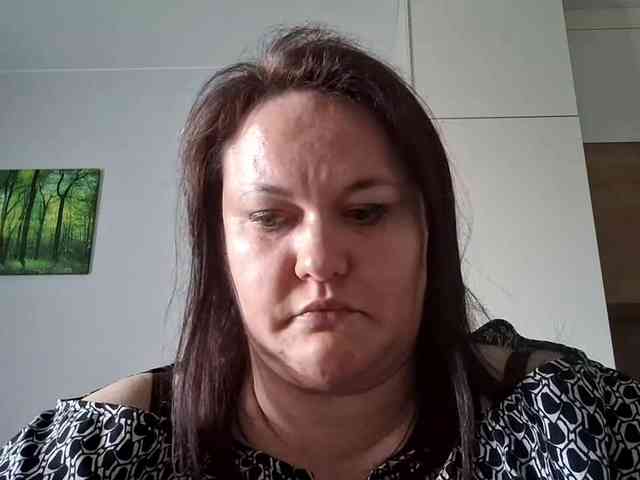OpheliaSweet webcam