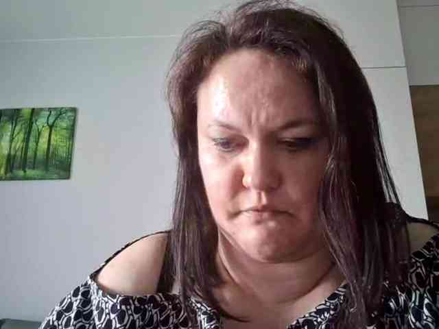 OpheliaSweet webcam