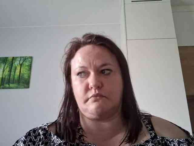 OpheliaSweet webcam