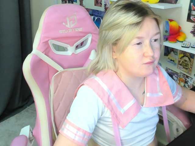 MiaFerd live cam on BongaCams