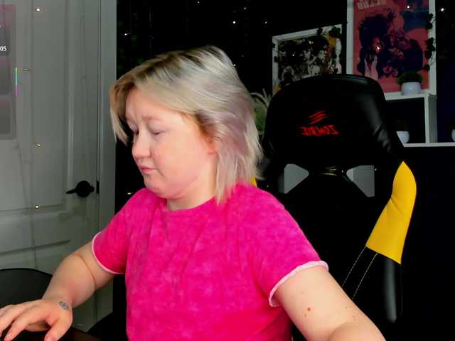 MiaFerd live cam on BongaCams