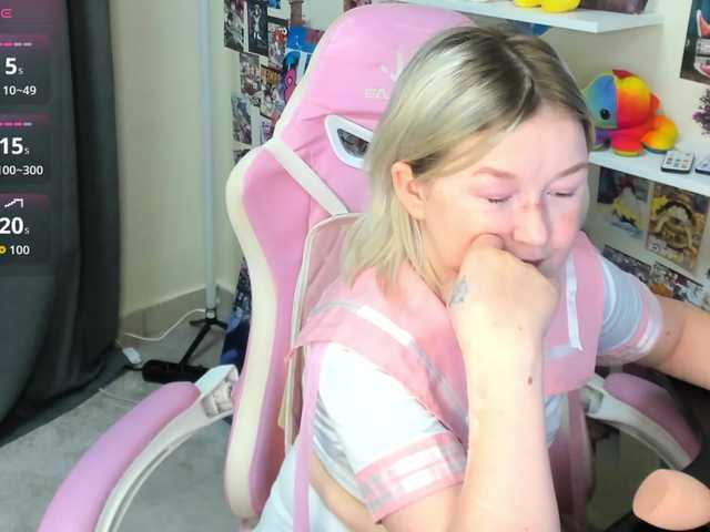 MiaFerd live cam on BongaCams