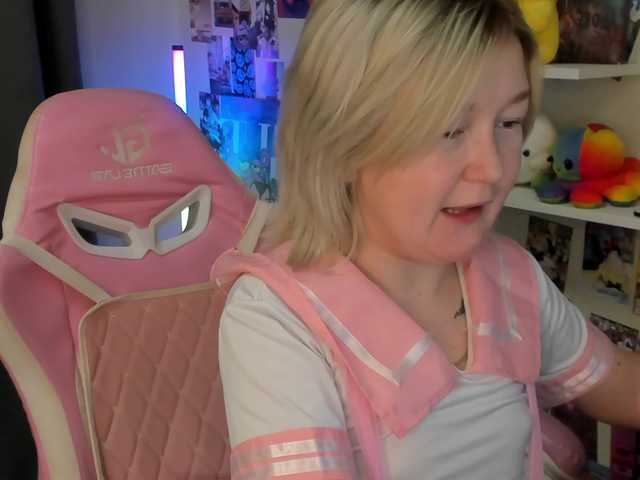MiaFerd live cam on BongaCams